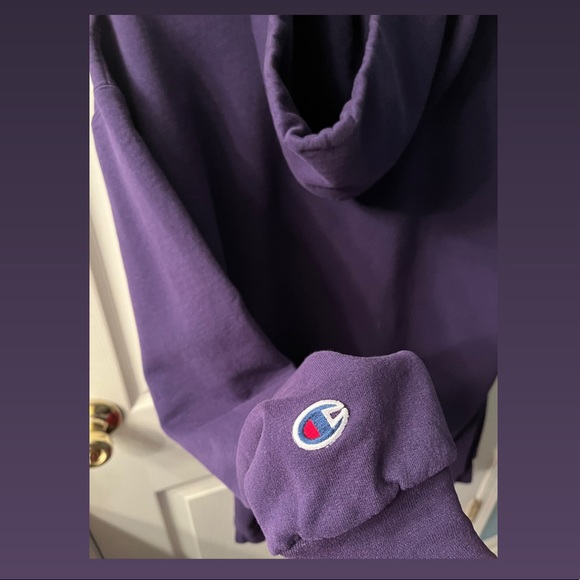 University of Colorado Purple Champion Sweatshirt, Size: L - Picture 2 of 3